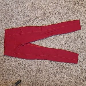 Red Lululemon Fast and Free non-reflective 25" legging, size 4 w/ imperfections